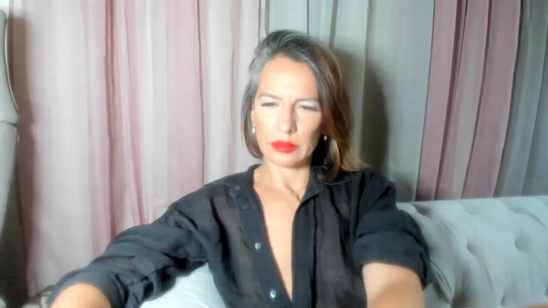 Gallery image thumbnail from Aarte_miss's myfreecams stream on, 07/30/2024, 21:07 image 5 of 20