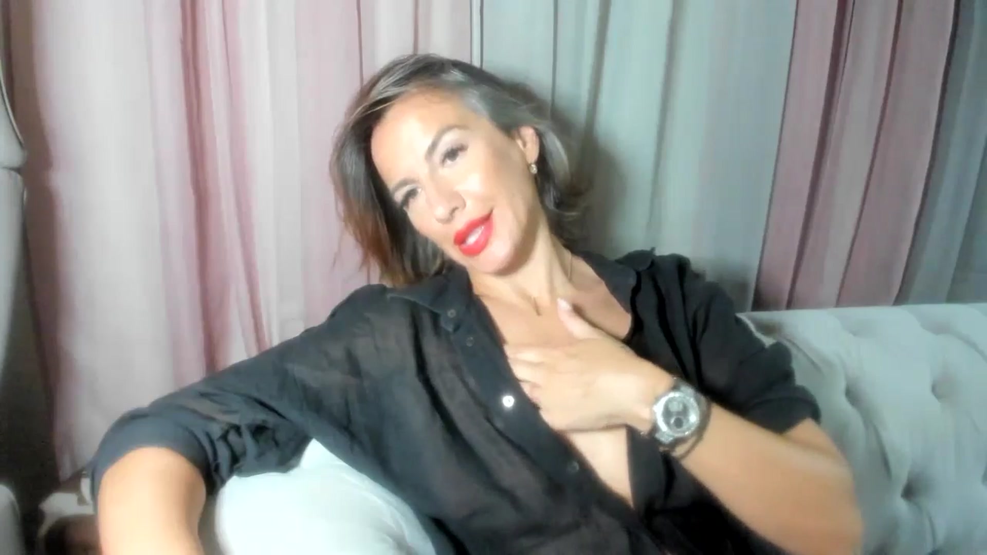 Gallery image thumbnail from Aarte_miss's myfreecams stream on, 07/30/2024, 23:35 image 7 of 20