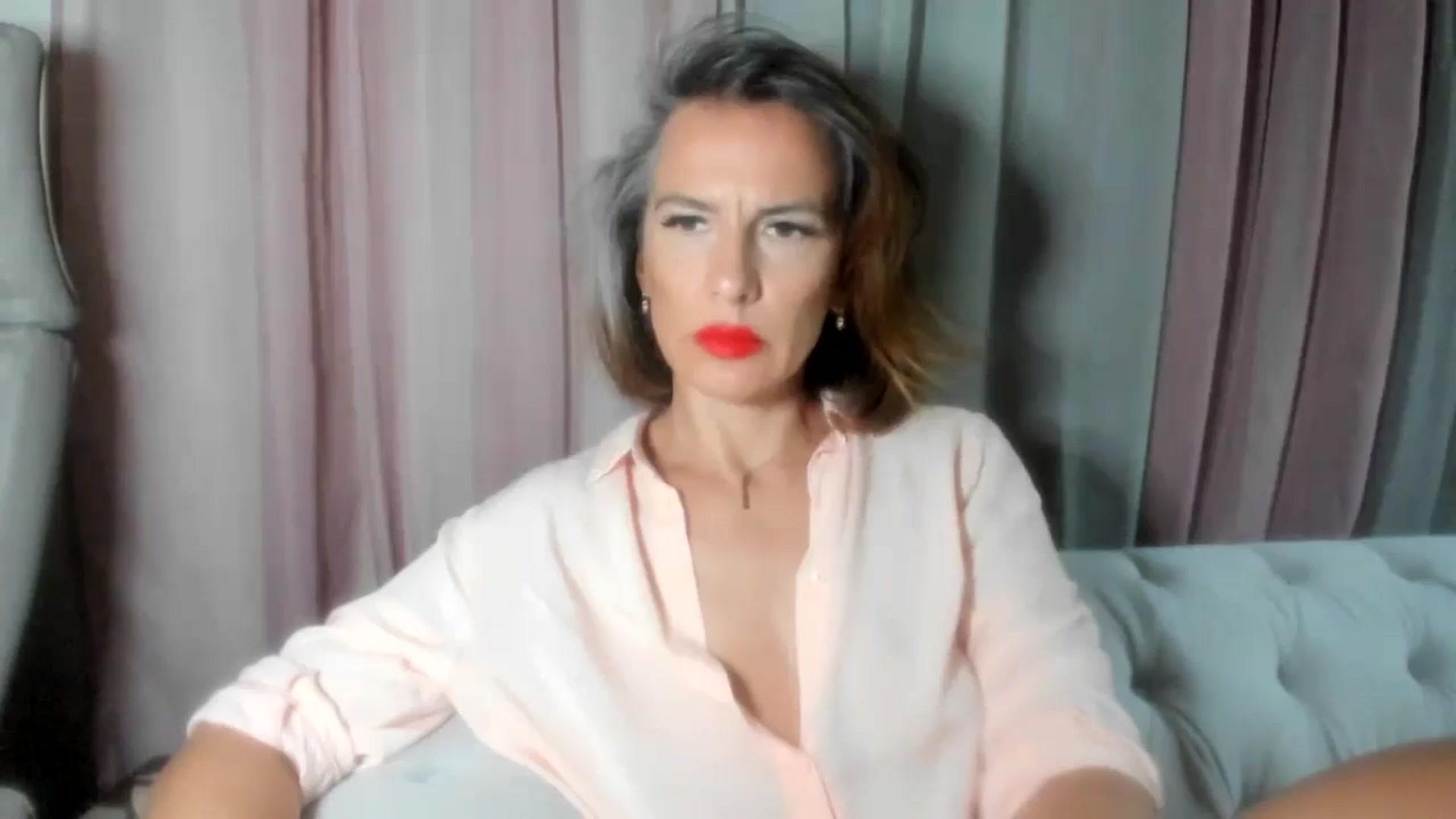 Gallery image thumbnail from Aarte_miss's myfreecams stream on, 08/04/2024, 23:06 image 4 of 20