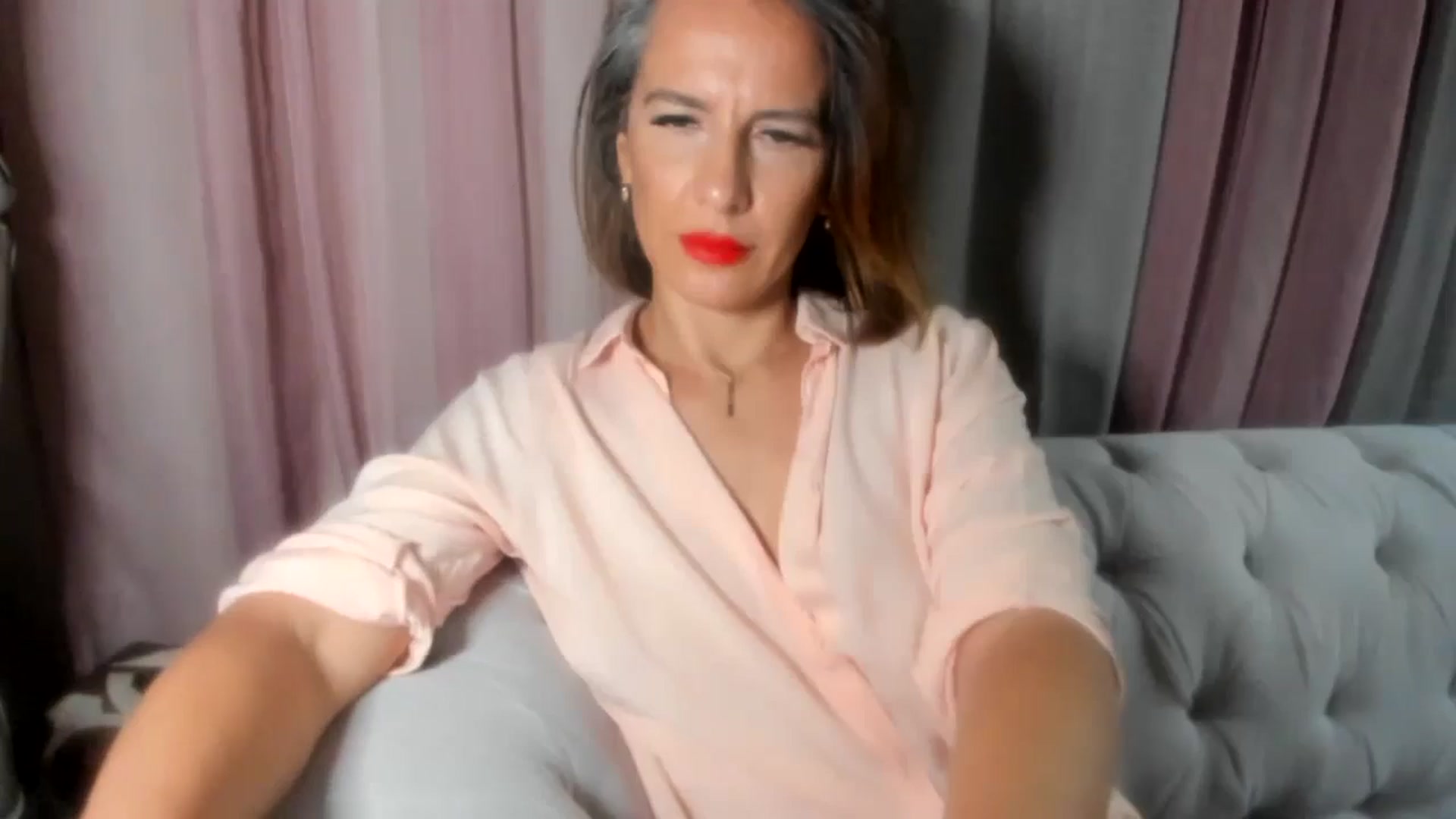 Gallery image thumbnail from Aarte_miss's myfreecams stream on, 08/05/2024, 24:57 image 2 of 20