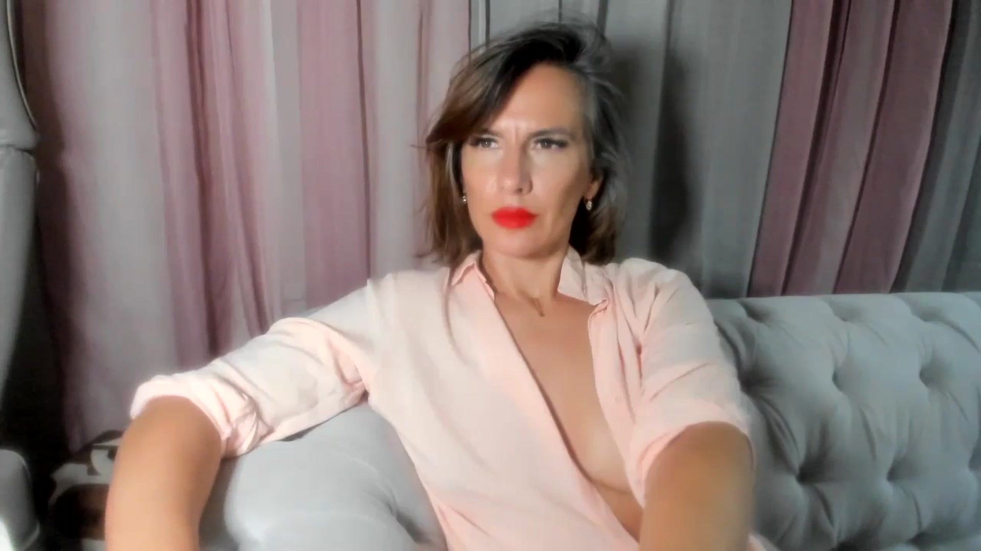 Gallery image thumbnail from Aarte_miss's myfreecams stream on, 08/05/2024, 03:34 image 17 of 20