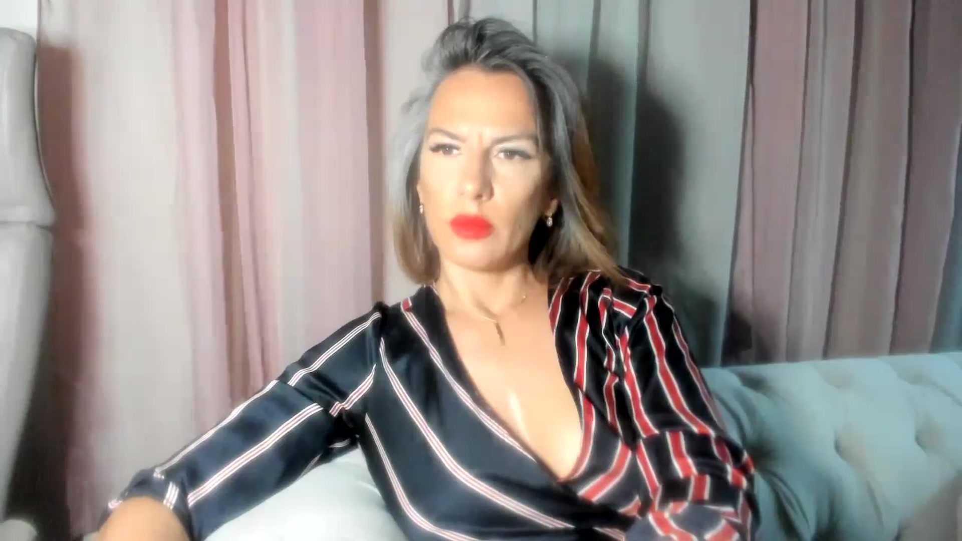 Gallery image thumbnail from Aarte_miss's myfreecams stream on, 08/09/2024, 23:52 image 4 of 20