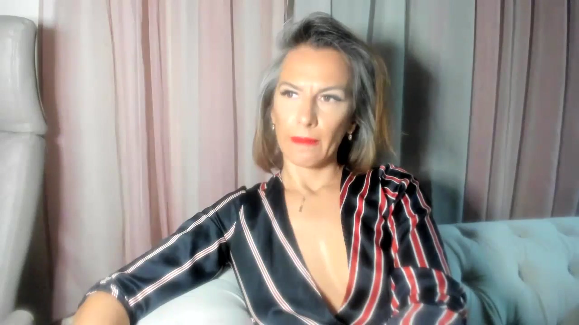 Gallery image thumbnail from Aarte_miss's myfreecams stream on, 08/09/2024, 23:52 image 18 of 20