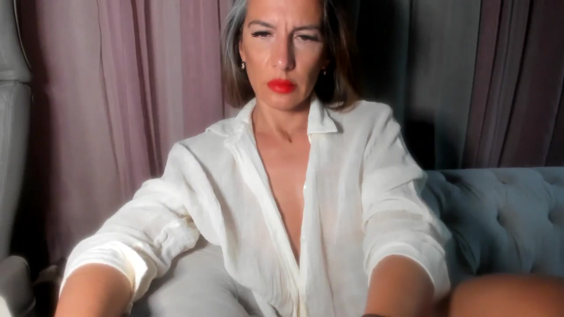 Gallery image thumbnail from Aarte_miss's myfreecams stream on, 08/11/2024, 18:58 image 12 of 20