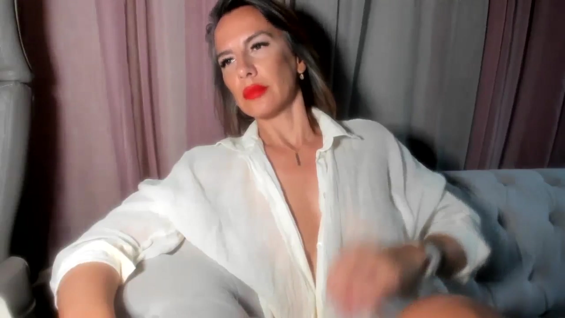 Gallery image thumbnail from Aarte_miss's myfreecams stream on, 08/11/2024, 18:58 image 15 of 20