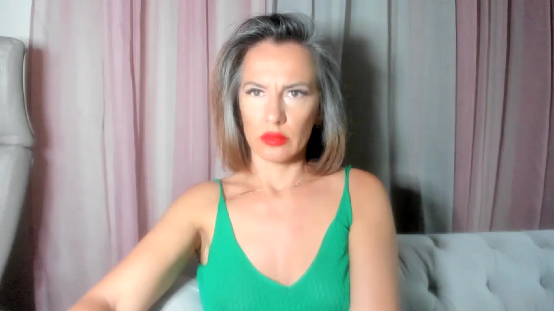 Gallery image thumbnail from Aarte_miss's myfreecams stream on, 08/13/2024, 19:50 image 1 of 20