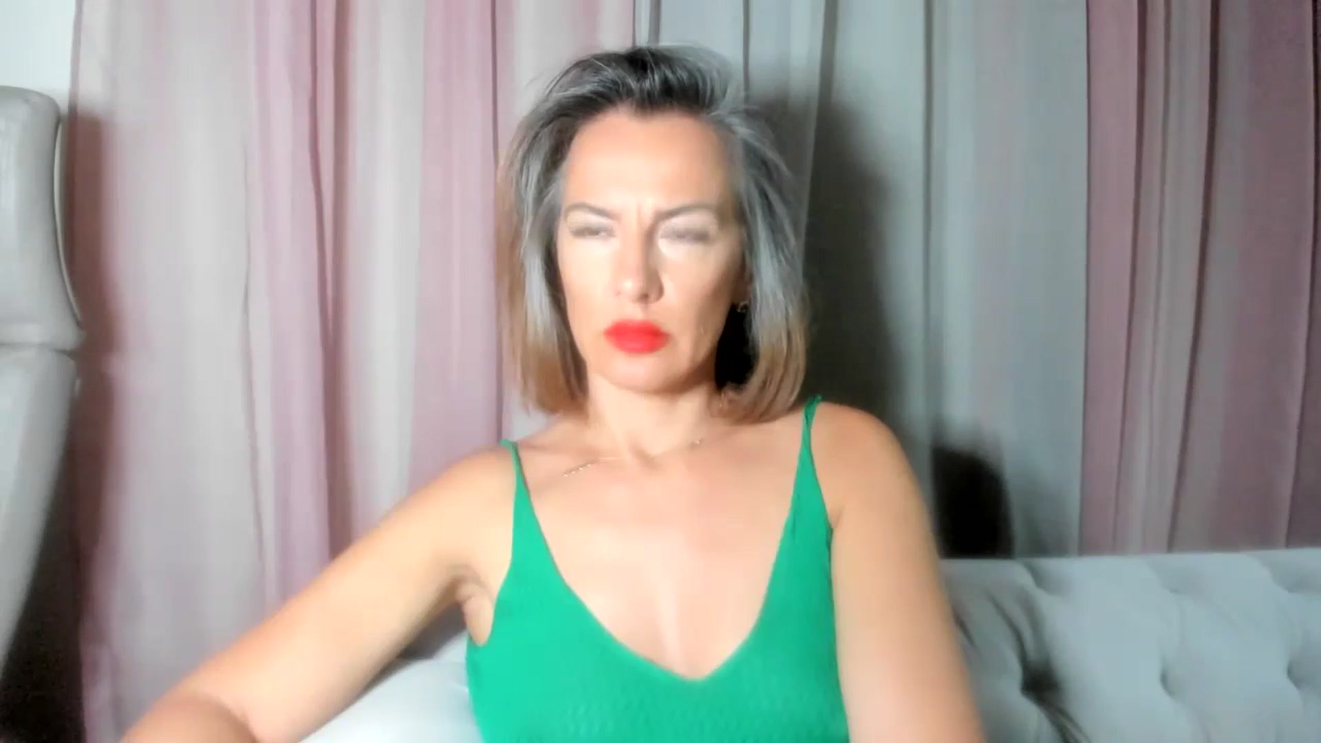 Gallery image thumbnail from Aarte_miss's myfreecams stream on, 08/13/2024, 19:50 image 6 of 20