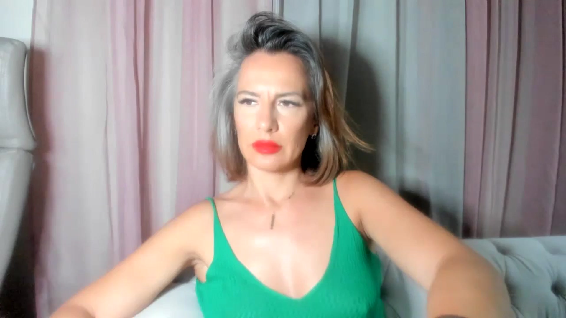 Gallery image thumbnail from Aarte_miss's myfreecams stream on, 08/13/2024, 19:50 image 18 of 20