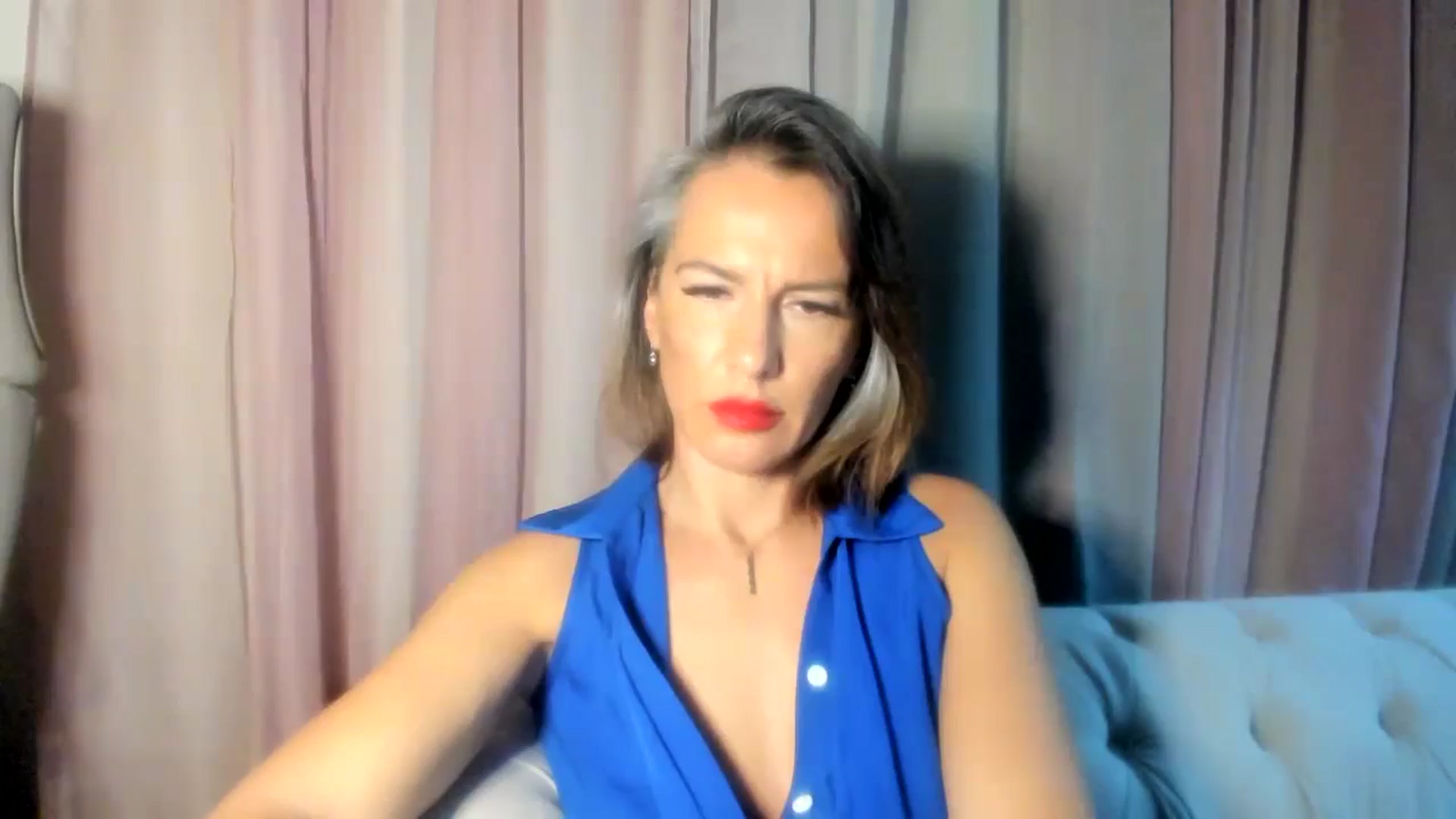 Gallery image thumbnail from Aarte_miss's myfreecams stream on, 08/18/2024, 22:59 image 14 of 20