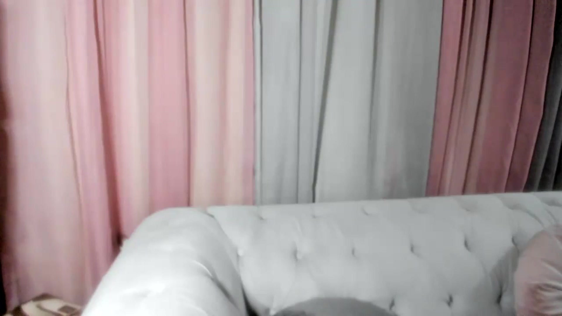 Gallery image thumbnail from Aarte_miss's myfreecams stream on, 08/22/2024, 21:55 image 5 of 20