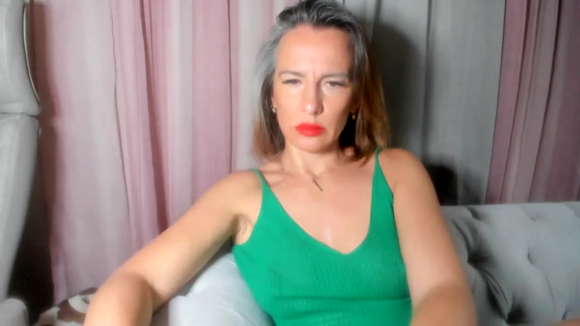 Gallery image thumbnail from Aarte_miss's myfreecams stream on, 08/25/2024, 20:09 image 4 of 20