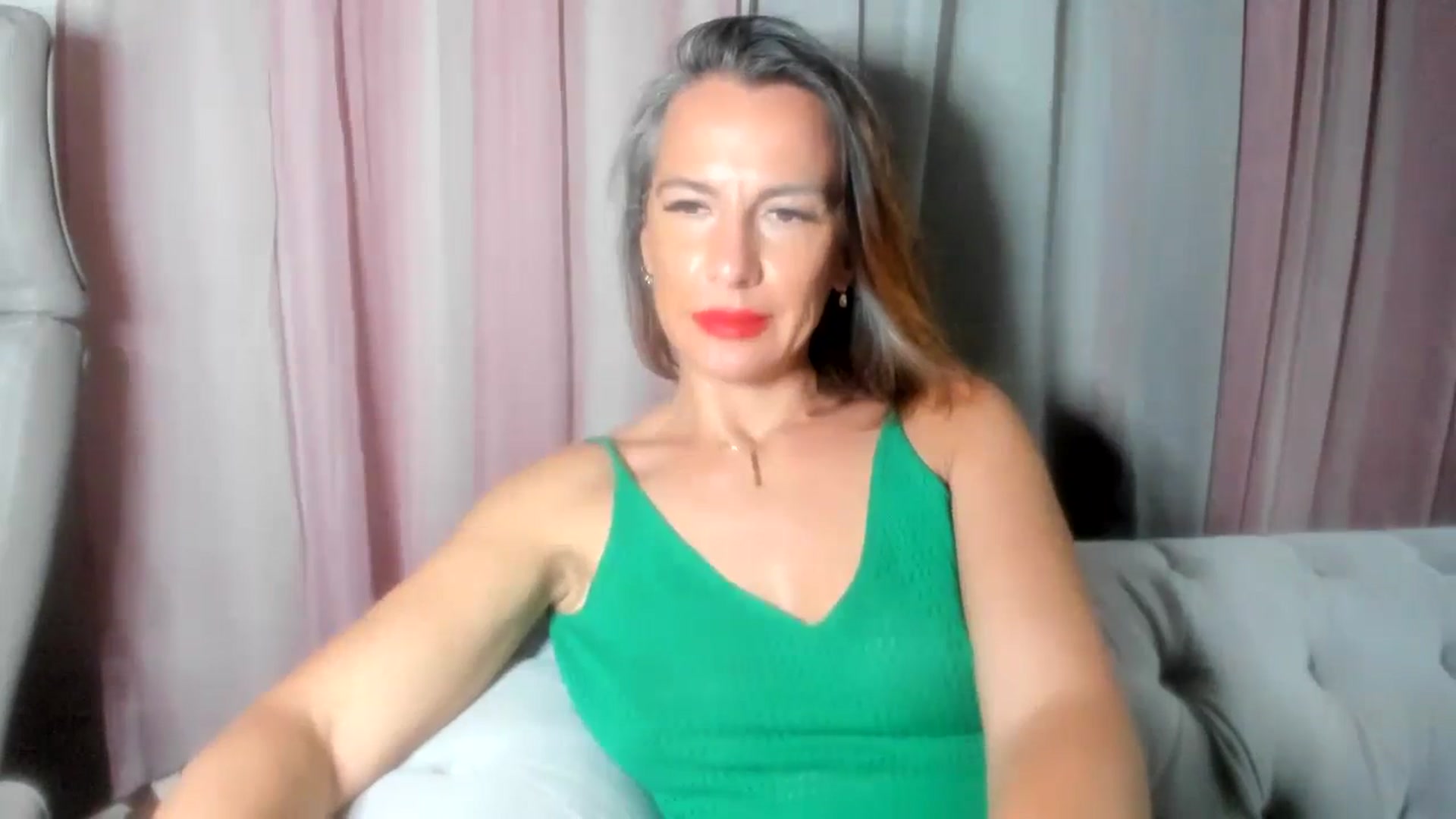 Gallery image thumbnail from Aarte_miss's myfreecams stream on, 08/25/2024, 22:29 image 18 of 20