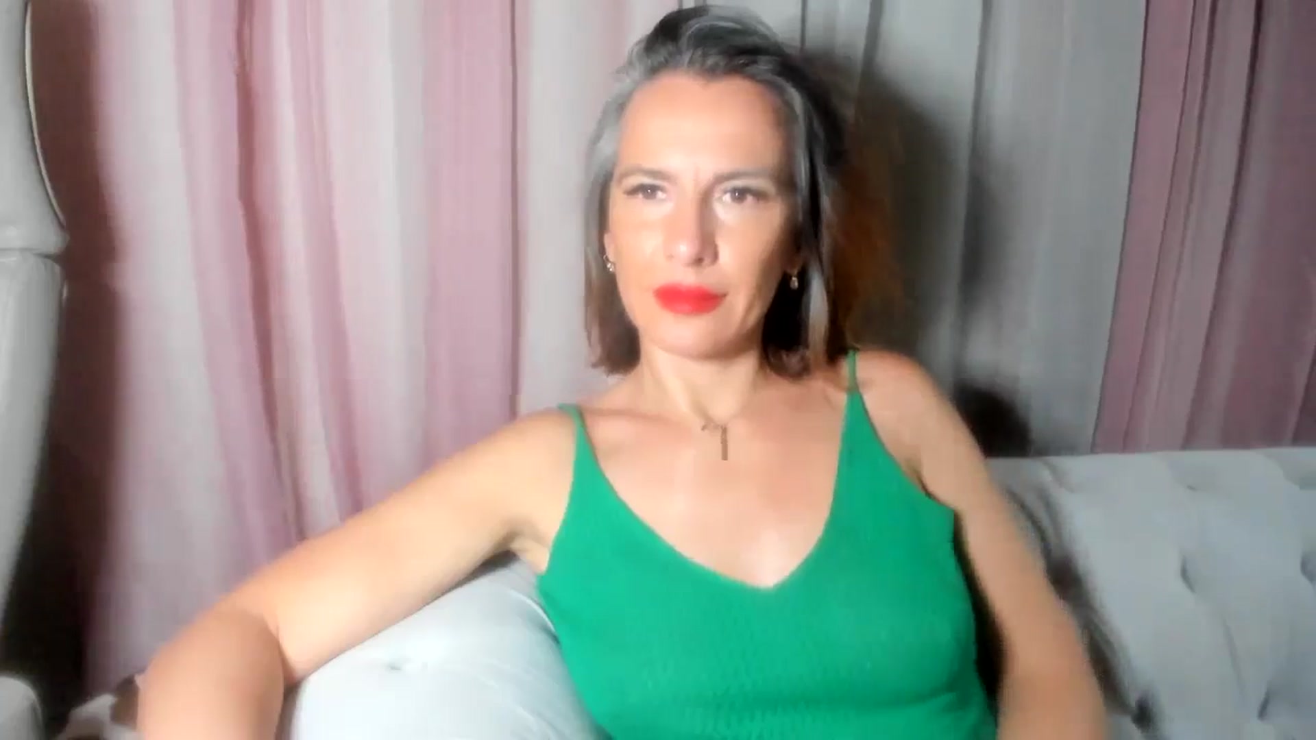 Gallery image thumbnail from Aarte_miss's myfreecams stream on, 08/25/2024, 23:11 image 8 of 20