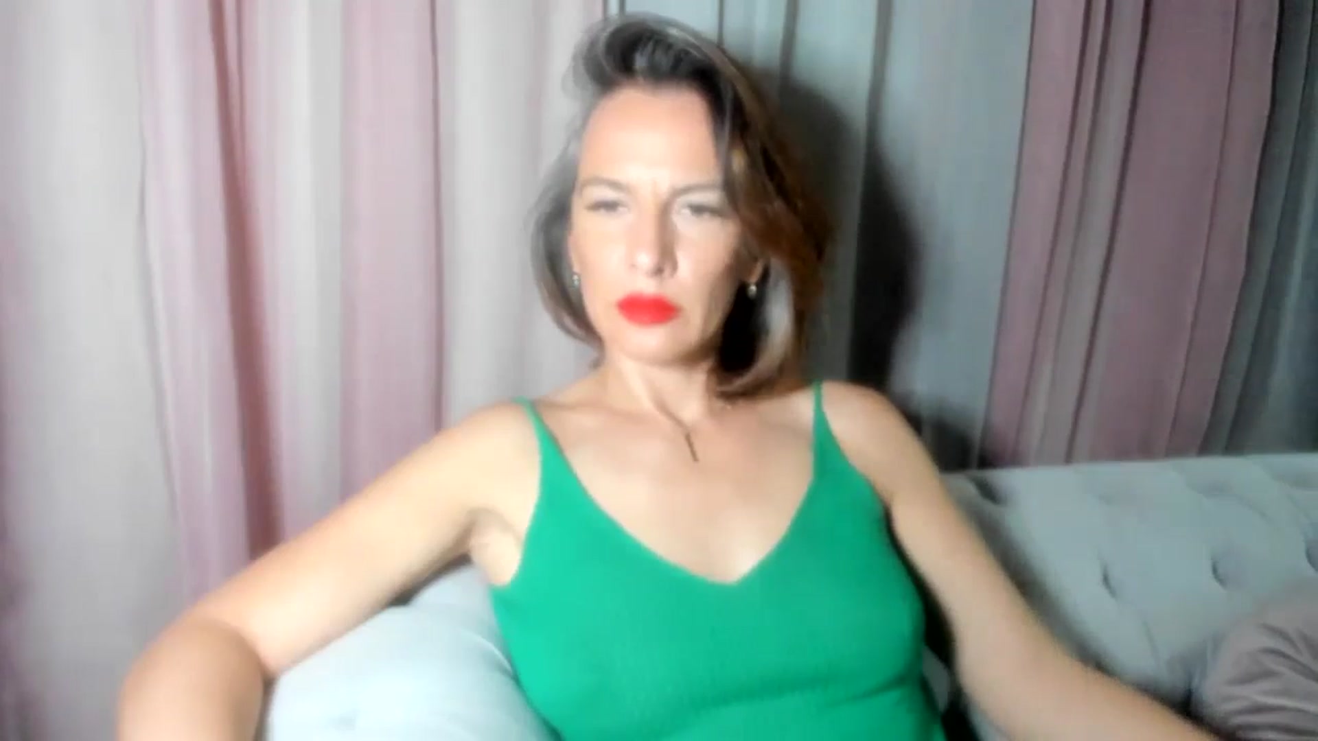 Gallery image thumbnail from Aarte_miss's myfreecams stream on, 09/15/2024, 19:50 image 15 of 20