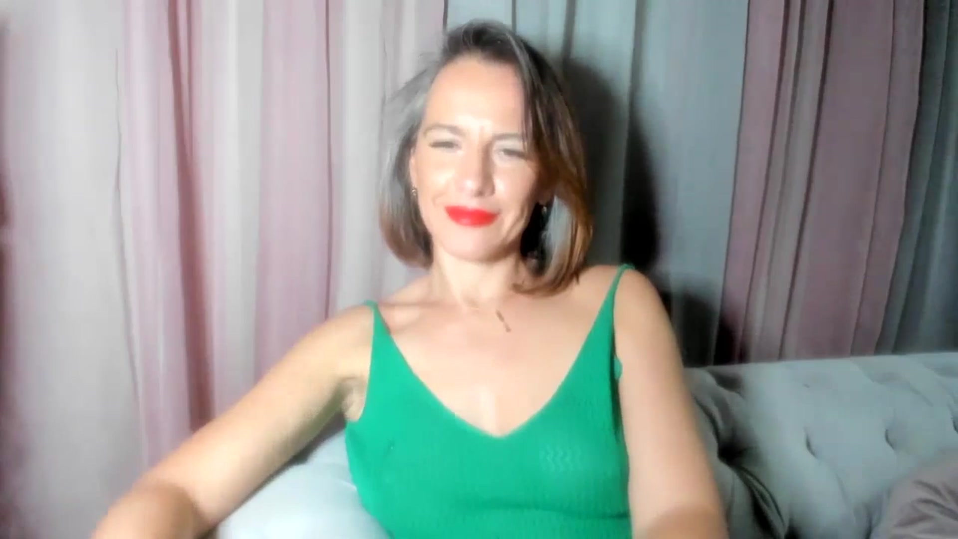 Gallery image thumbnail from Aarte_miss's myfreecams stream on, 09/15/2024, 22:36 image 11 of 20