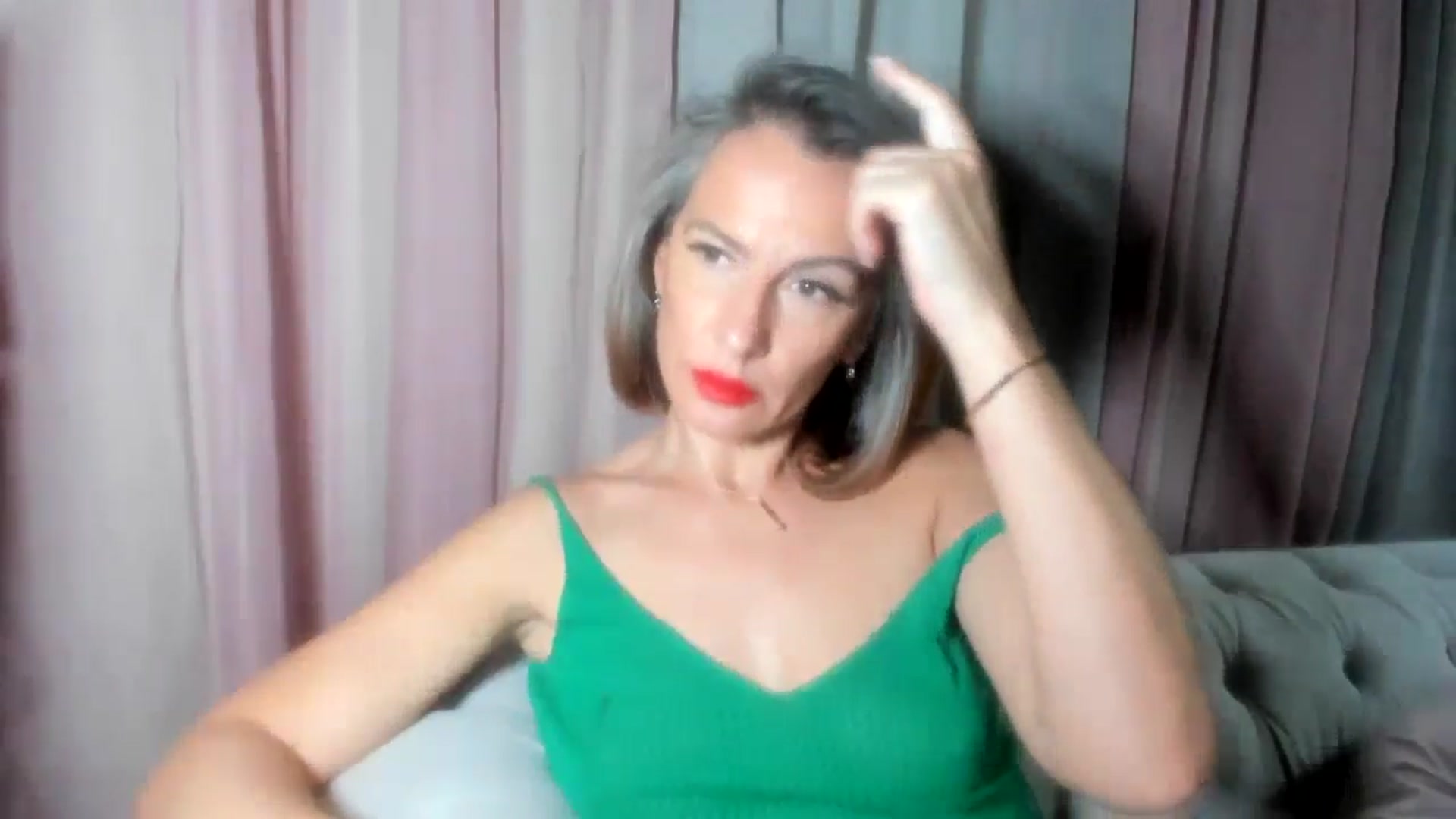 Gallery image thumbnail from Aarte_miss's myfreecams stream on, 09/15/2024, 22:36 image 12 of 20