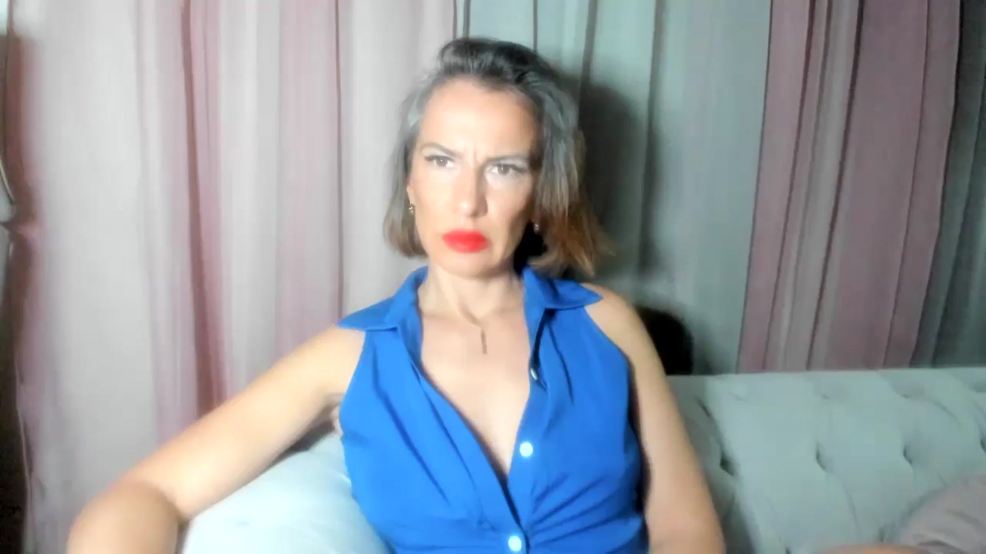 Gallery image thumbnail from Aarte_miss's myfreecams stream on, 09/23/2024, 04:01 image 1 of 20