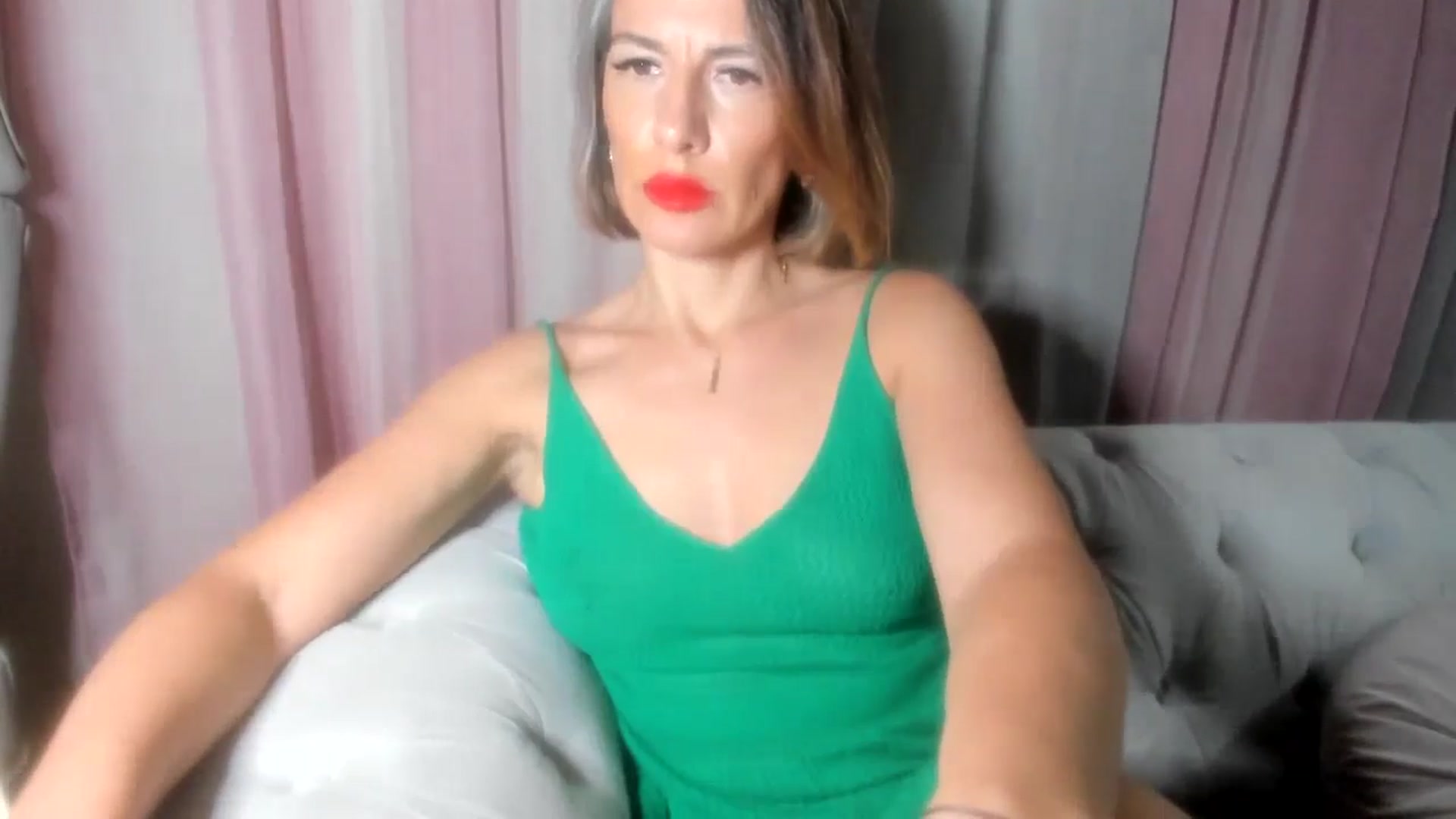 Gallery image thumbnail from Aarte_miss's myfreecams stream on, 09/23/2024, 05:18 image 8 of 20