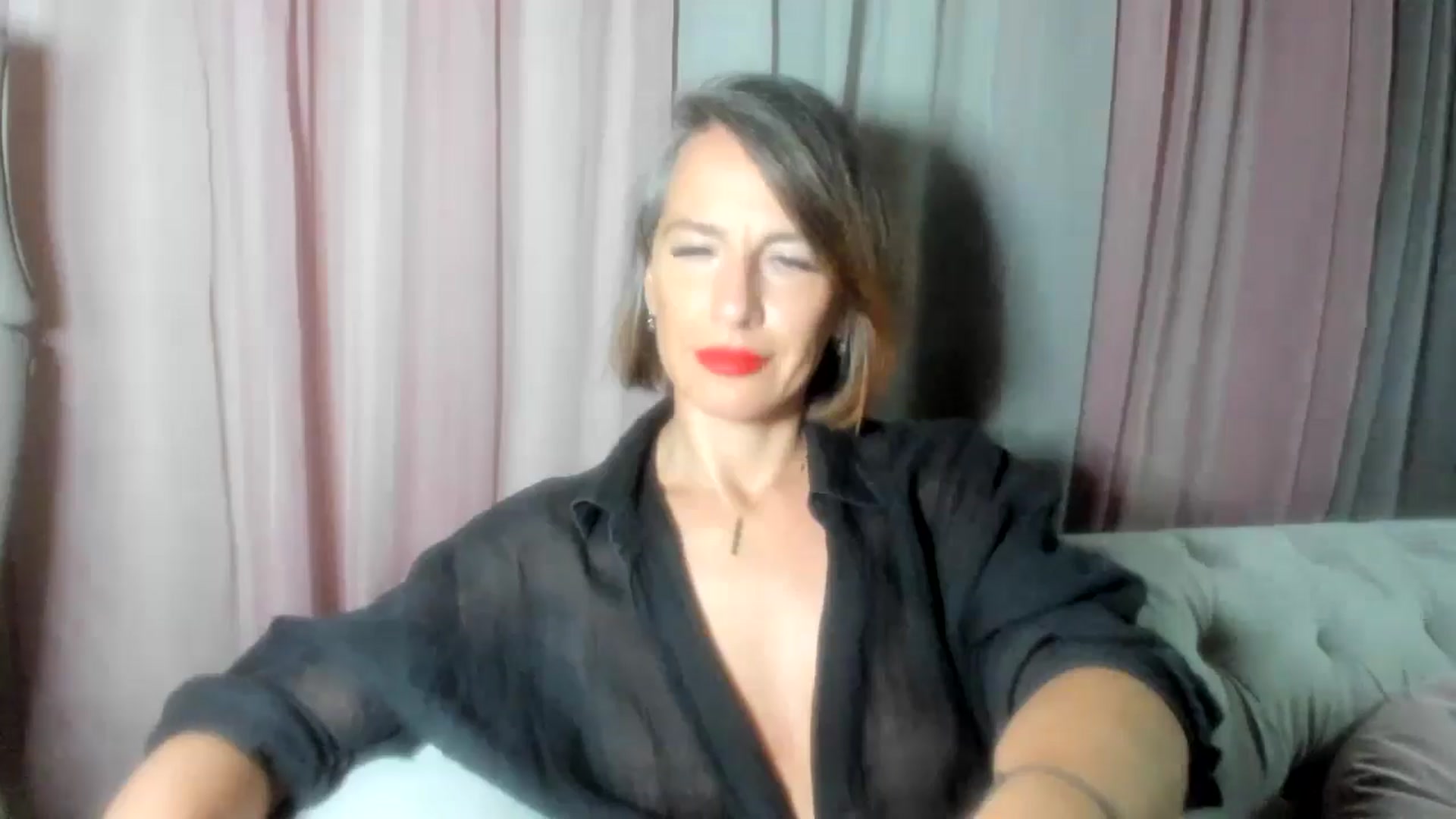 Gallery image thumbnail from Aarte_miss's myfreecams stream on, 09/24/2024, 20:43 image 9 of 20