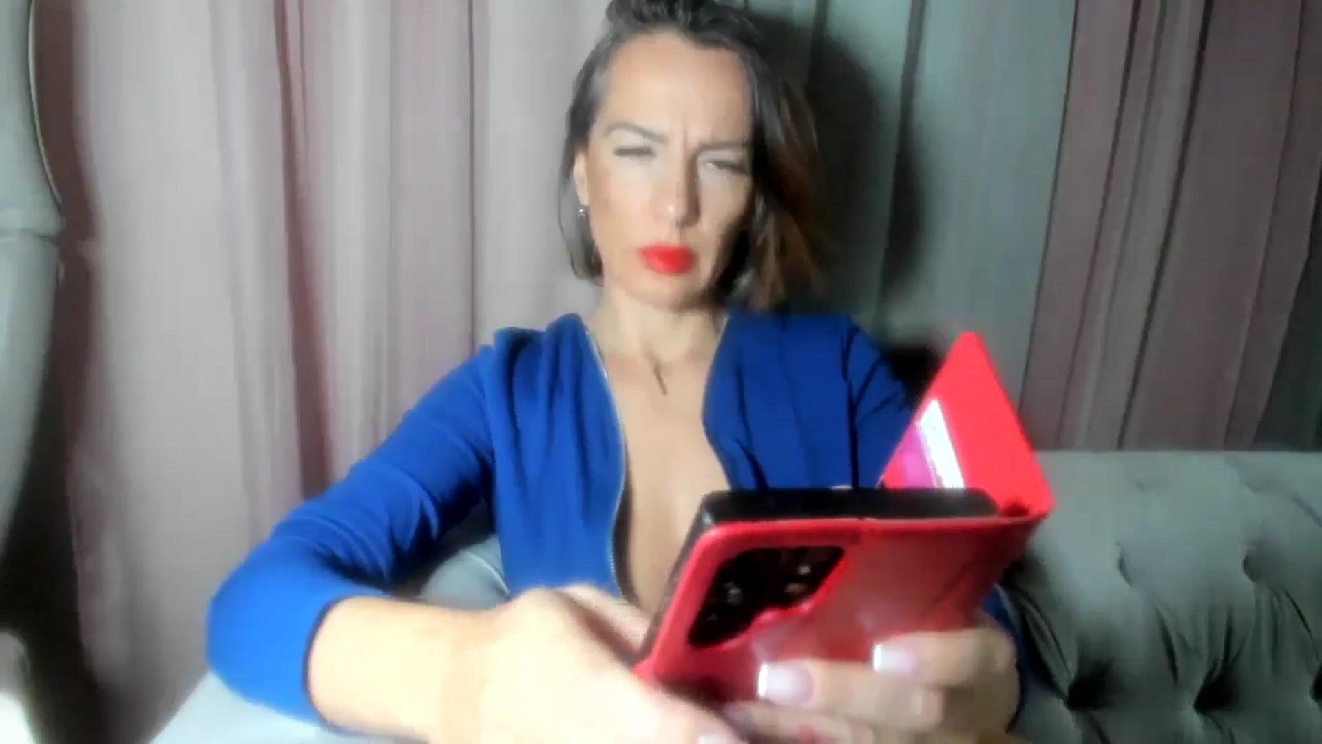 Gallery image thumbnail from Aarte_miss's myfreecams stream on, 10/12/2024, 20:21 image 17 of 20