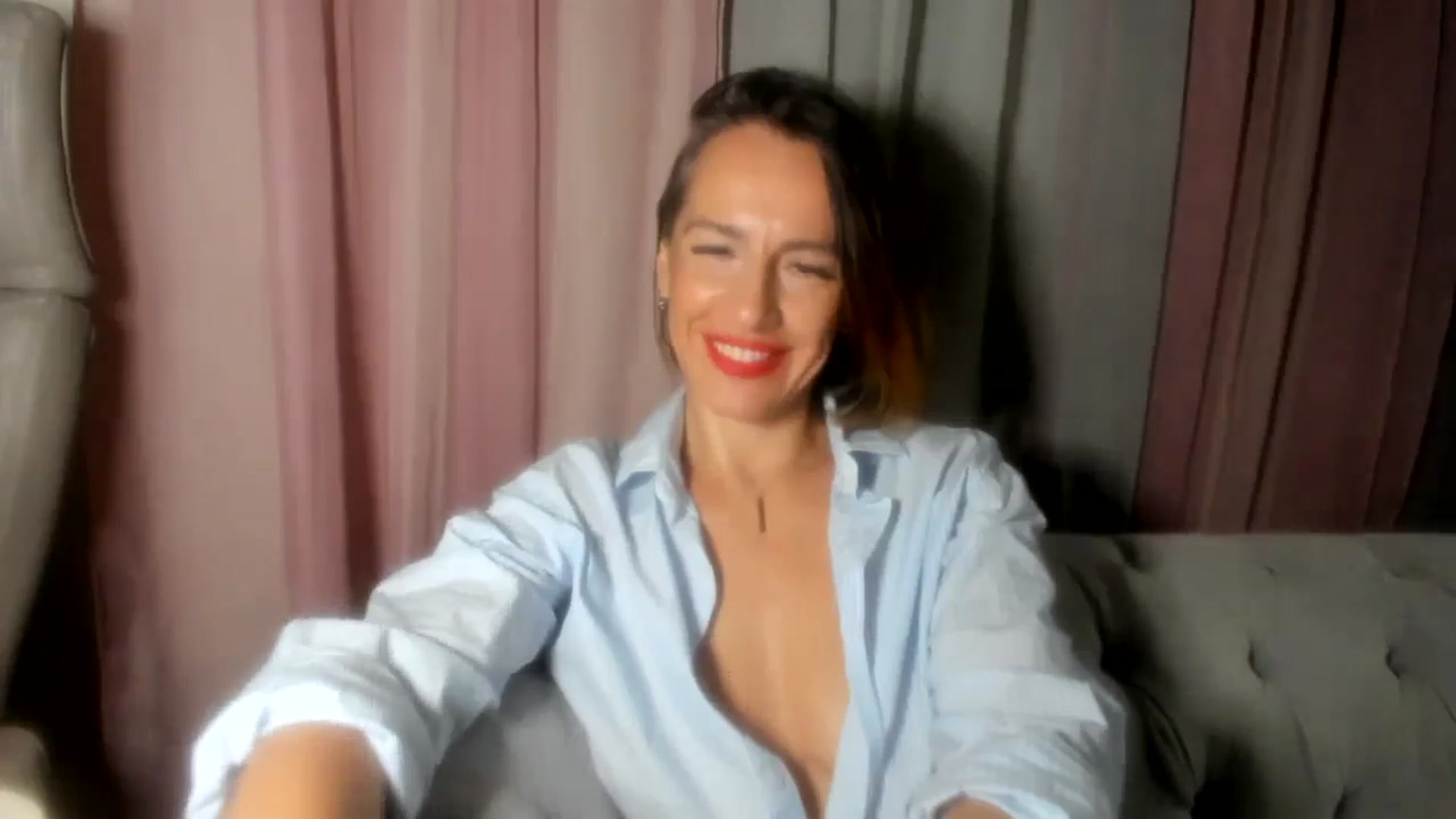 Gallery image thumbnail from Aarte_miss's myfreecams stream on, 10/12/2024, 23:58 image 10 of 20