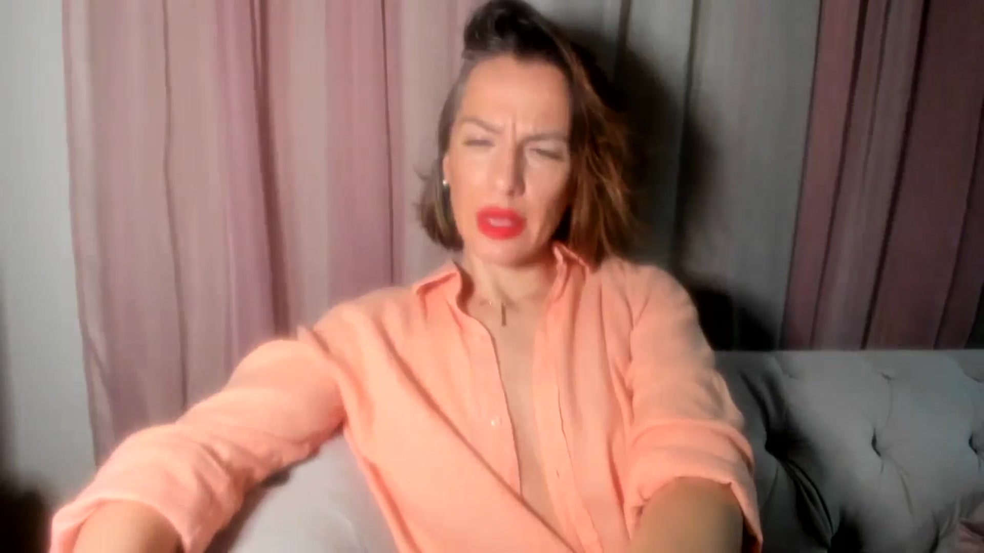 Gallery image thumbnail from Aarte_miss's myfreecams stream on, 10/31/2024, 22:46 image 2 of 20