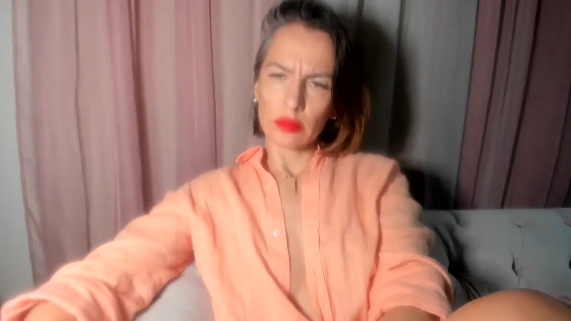Gallery image thumbnail from Aarte_miss's myfreecams stream on, 11/01/2024, 03:39 image 6 of 20