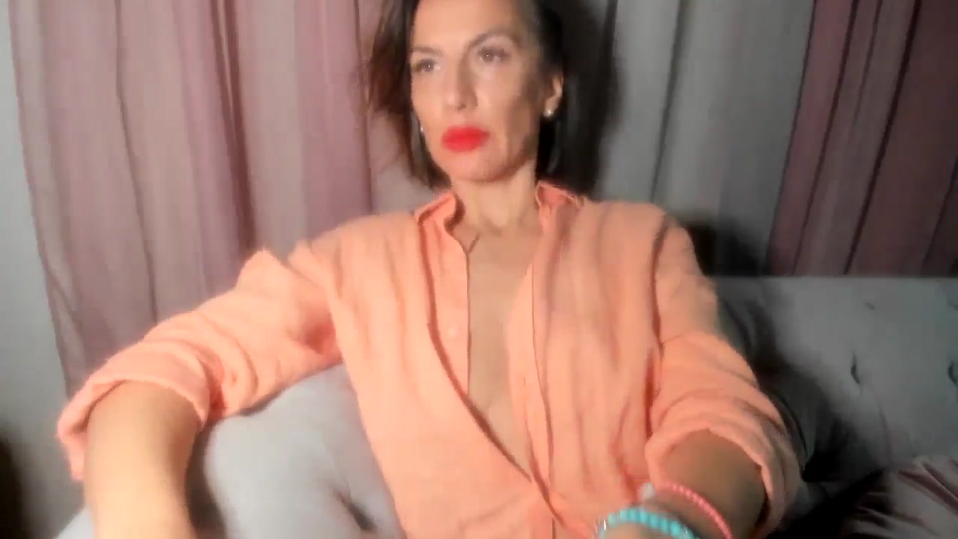 Gallery image thumbnail from Aarte_miss's myfreecams stream on, 11/01/2024, 03:39 image 18 of 20