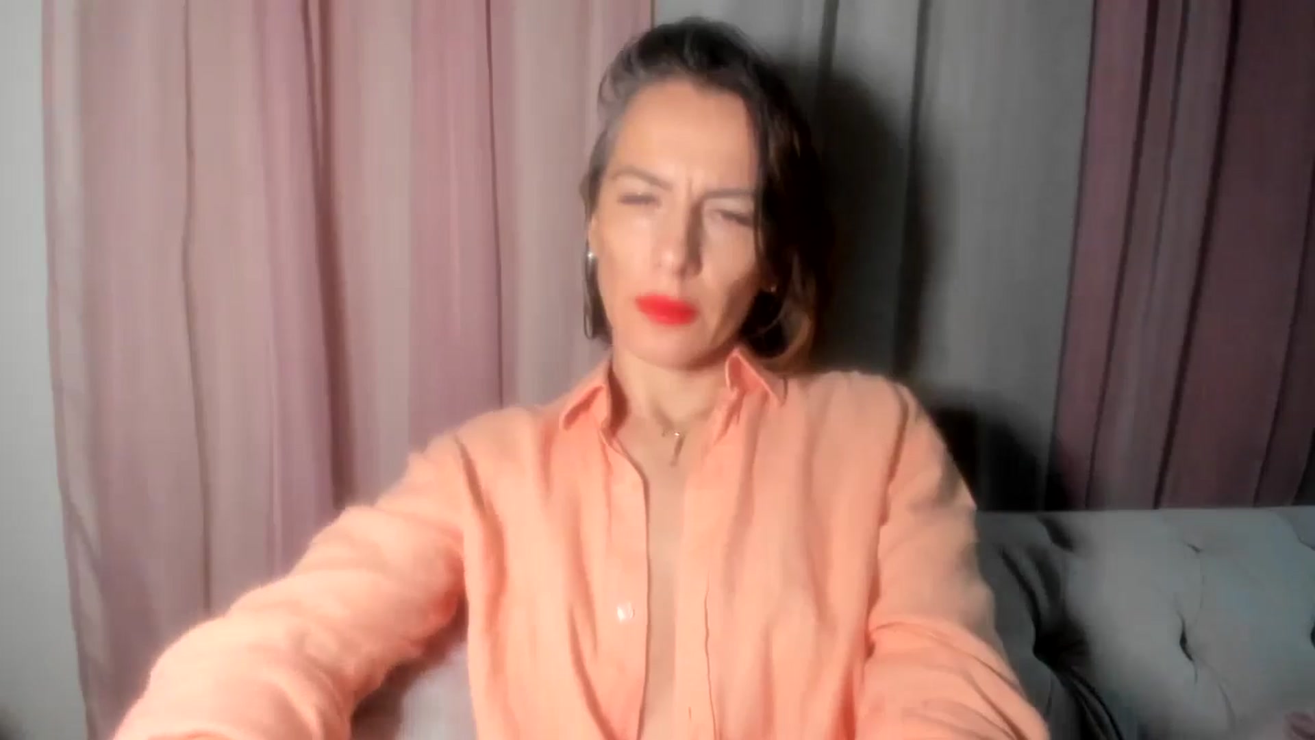 Gallery image thumbnail from Aarte_miss's myfreecams stream on, 11/01/2024, 03:39 image 8 of 20