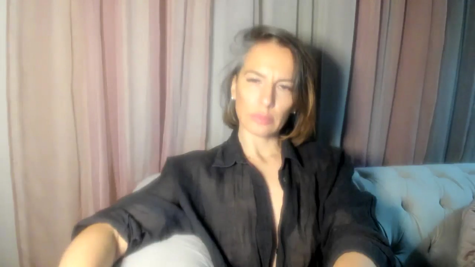 Gallery image thumbnail from Aarte_miss's myfreecams stream on, 11/05/2024, 21:59 image 8 of 20