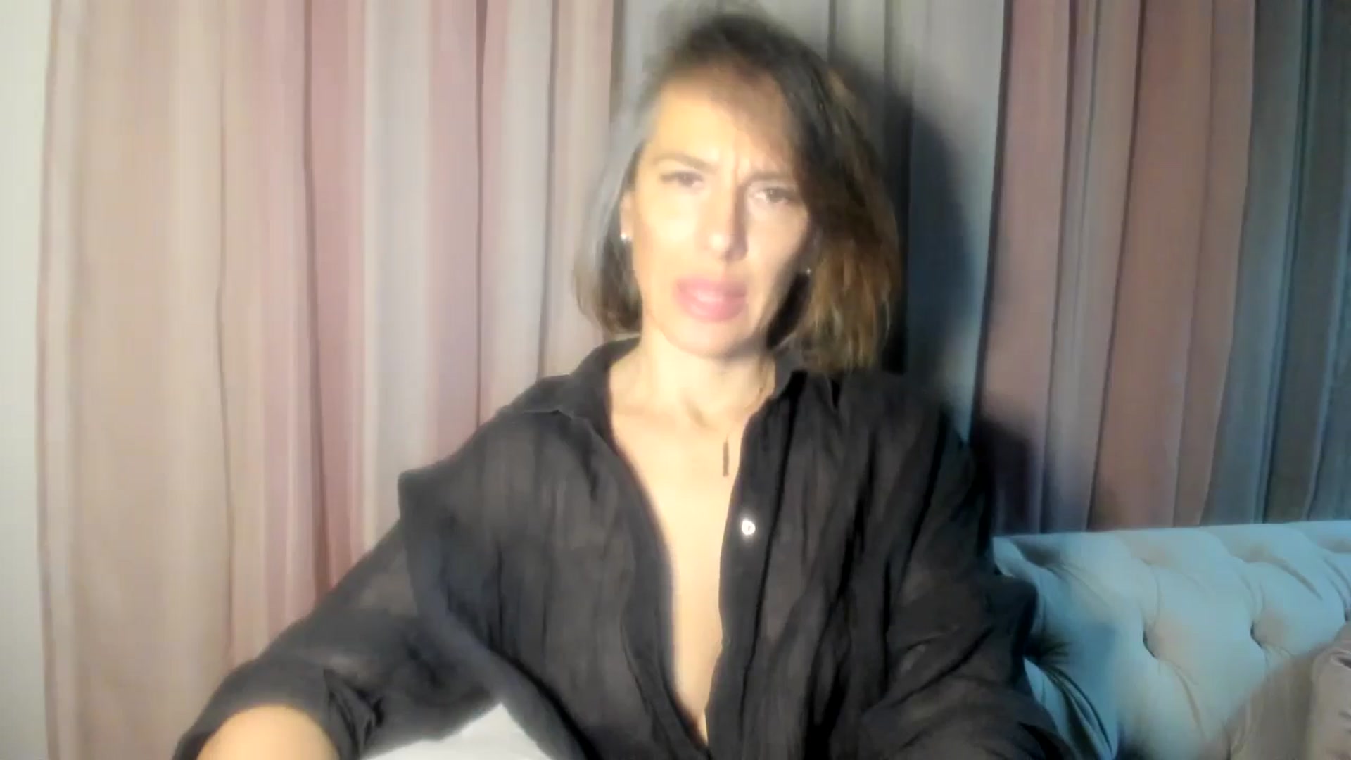 Gallery image thumbnail from Aarte_miss's myfreecams stream on, 11/05/2024, 21:59 image 13 of 20