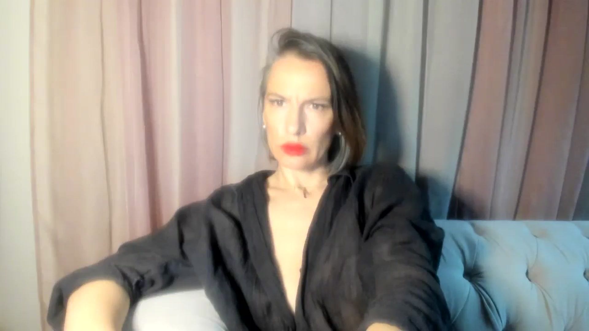 Gallery image thumbnail from Aarte_miss's myfreecams stream on, 11/24/2024, 23:25 image 3 of 20