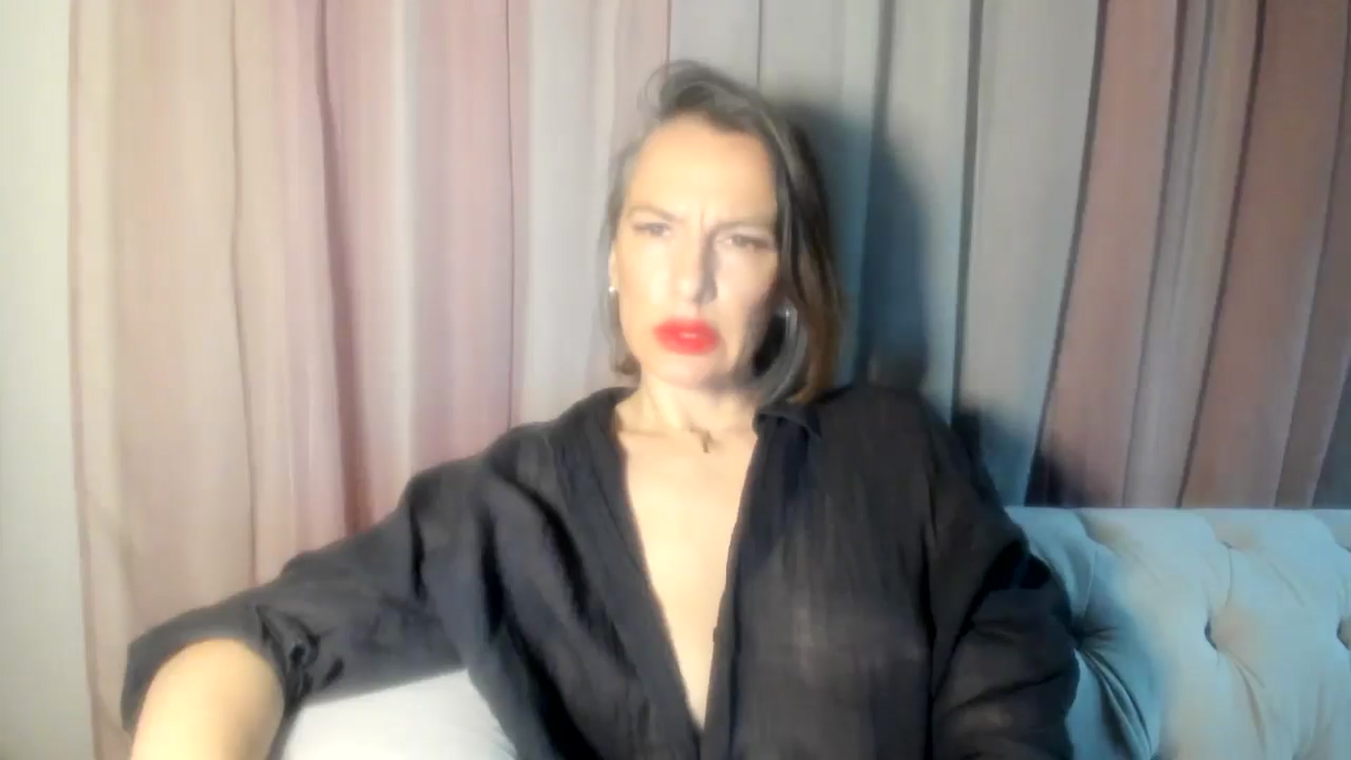 Gallery image thumbnail from Aarte_miss's myfreecams stream on, 11/24/2024, 23:25 image 4 of 20