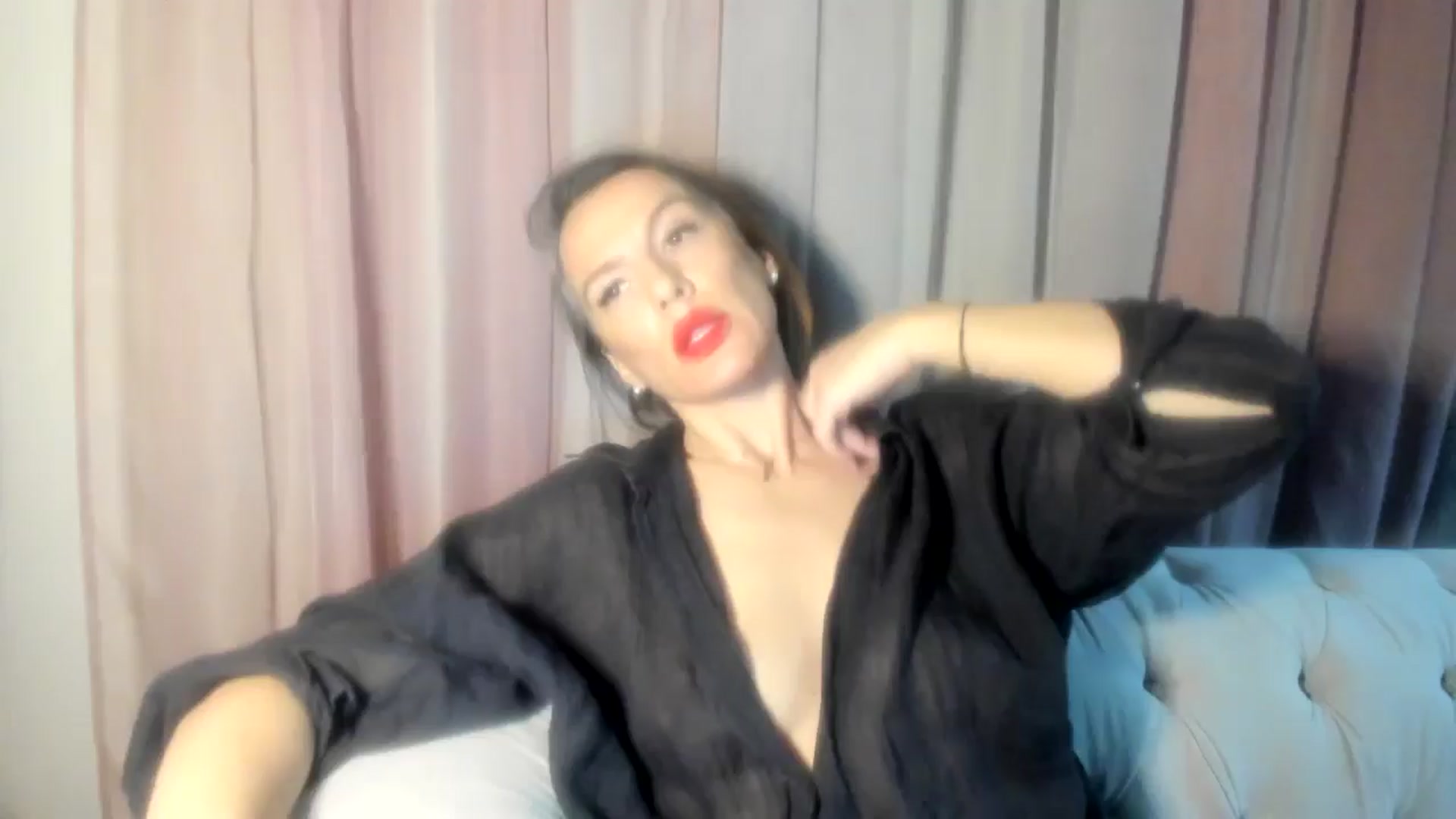 Gallery image thumbnail from Aarte_miss's myfreecams stream on, 11/24/2024, 23:25 image 1 of 20