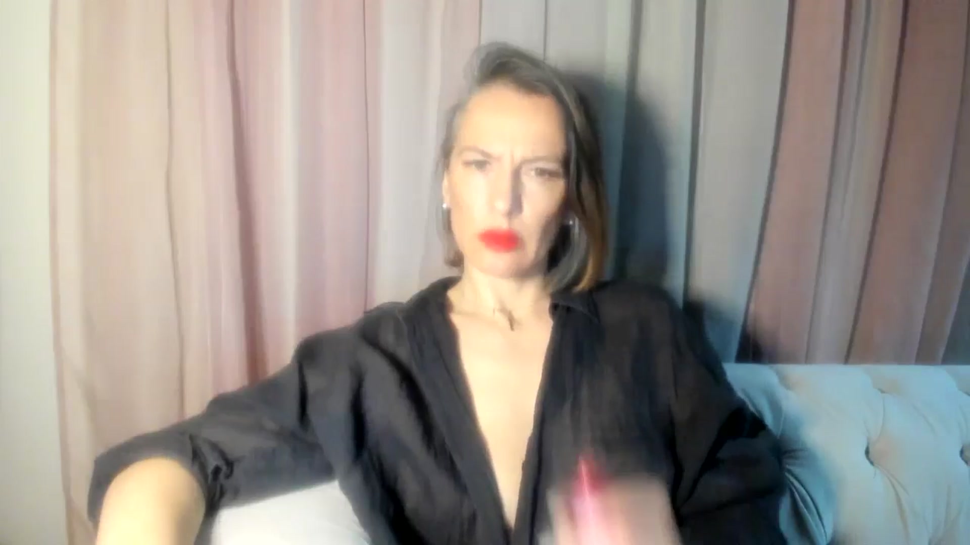 Gallery image thumbnail from Aarte_miss's myfreecams stream on, 11/24/2024, 23:25 image 5 of 20