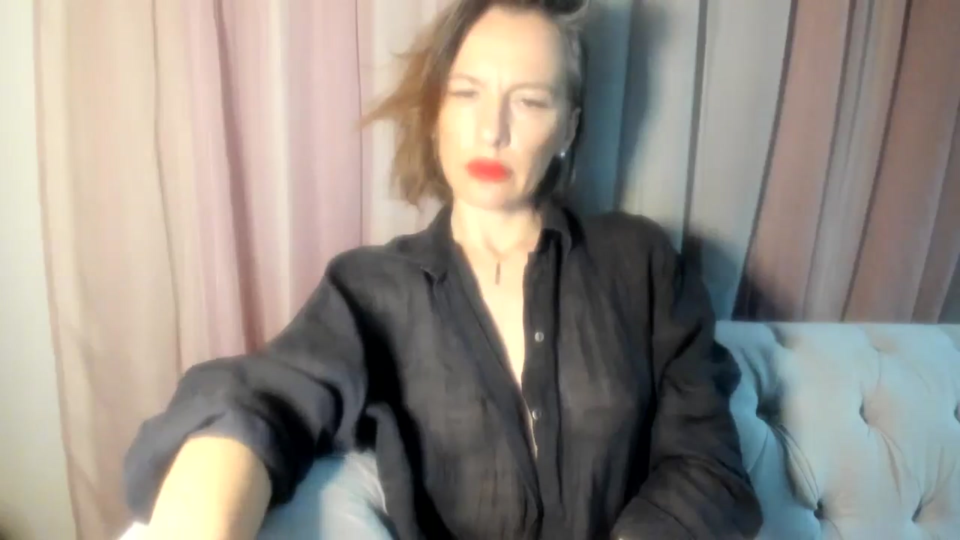 Gallery image thumbnail from Aarte_miss's myfreecams stream on, 11/25/2024, 24:00 image 13 of 20
