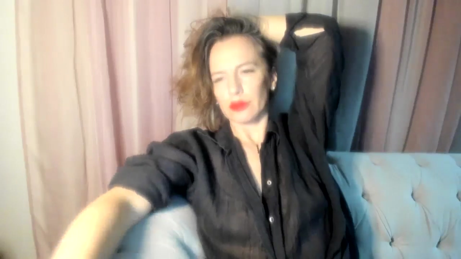Gallery image thumbnail from Aarte_miss's myfreecams stream on, 11/25/2024, 01:35 image 20 of 20