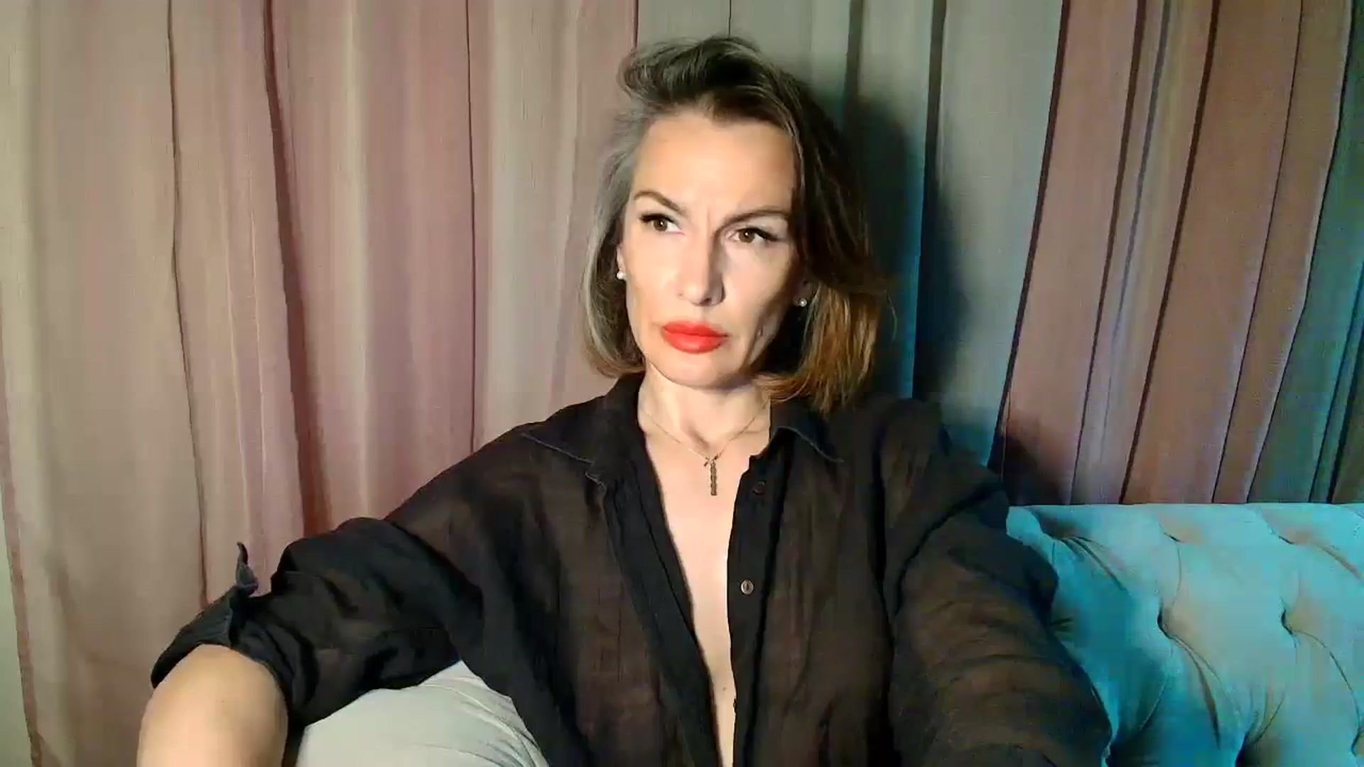 Gallery image thumbnail from Aarte_miss's myfreecams stream on, 11/28/2024, 21:15 image 2 of 20