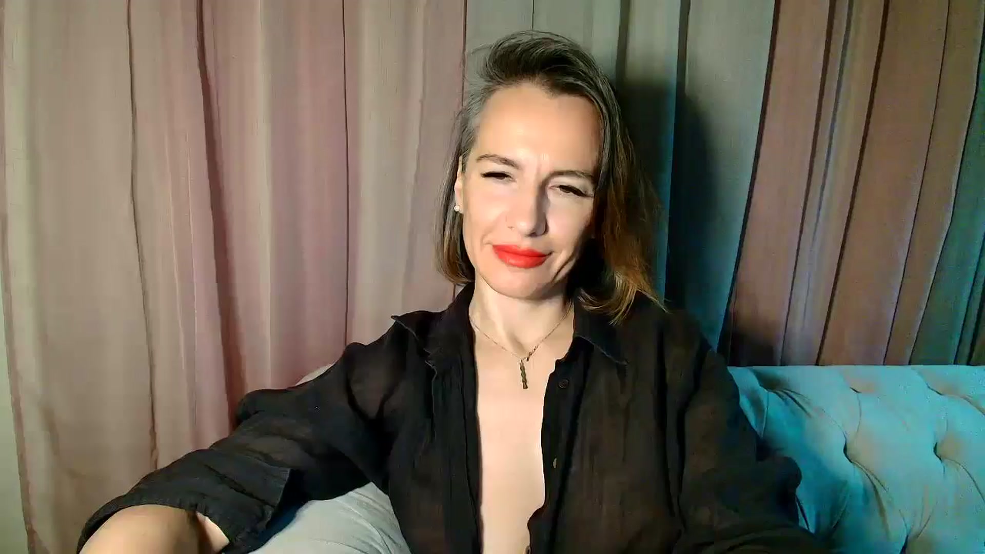 Gallery image thumbnail from Aarte_miss's myfreecams stream on, 11/28/2024, 21:15 image 13 of 20