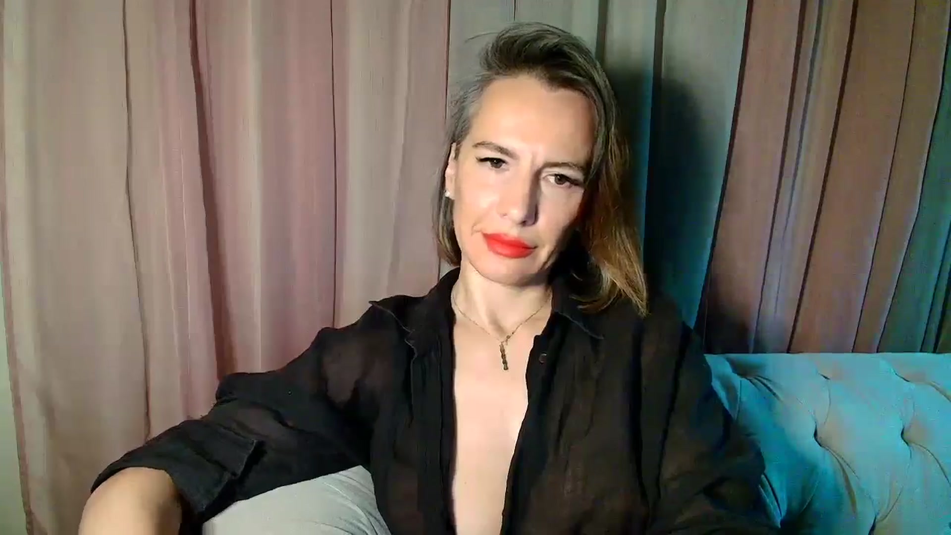 Gallery image thumbnail from Aarte_miss's myfreecams stream on, 11/28/2024, 21:15 image 12 of 20