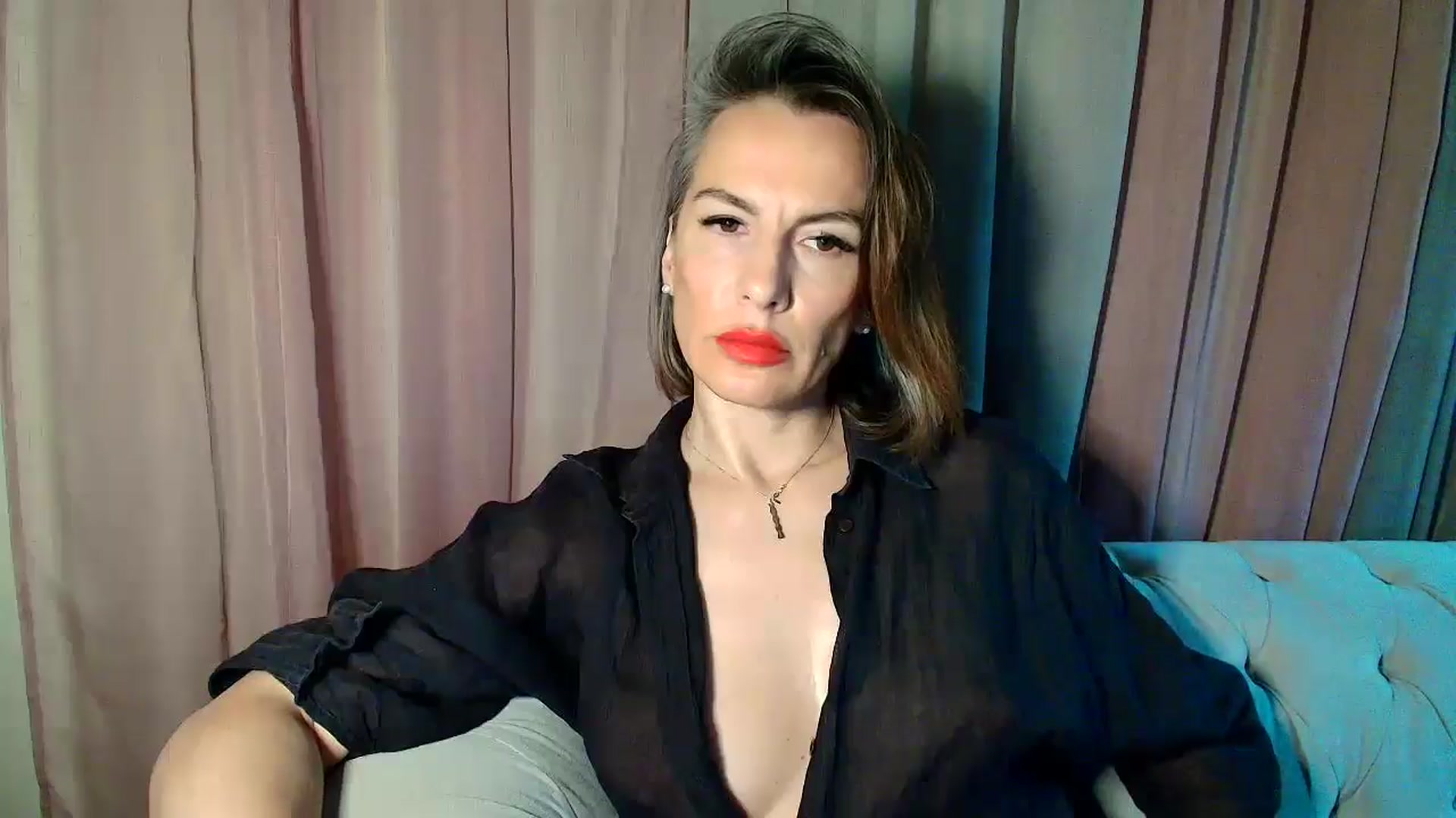 Gallery image thumbnail from Aarte_miss's myfreecams stream on, 11/28/2024, 21:15 image 9 of 20