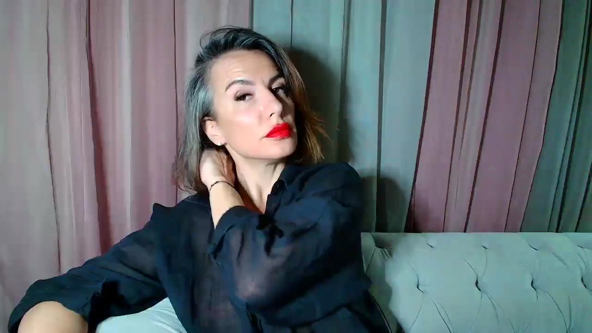 Gallery image thumbnail from Aarte_miss's myfreecams stream on, 11/28/2024, 22:46 image 18 of 20