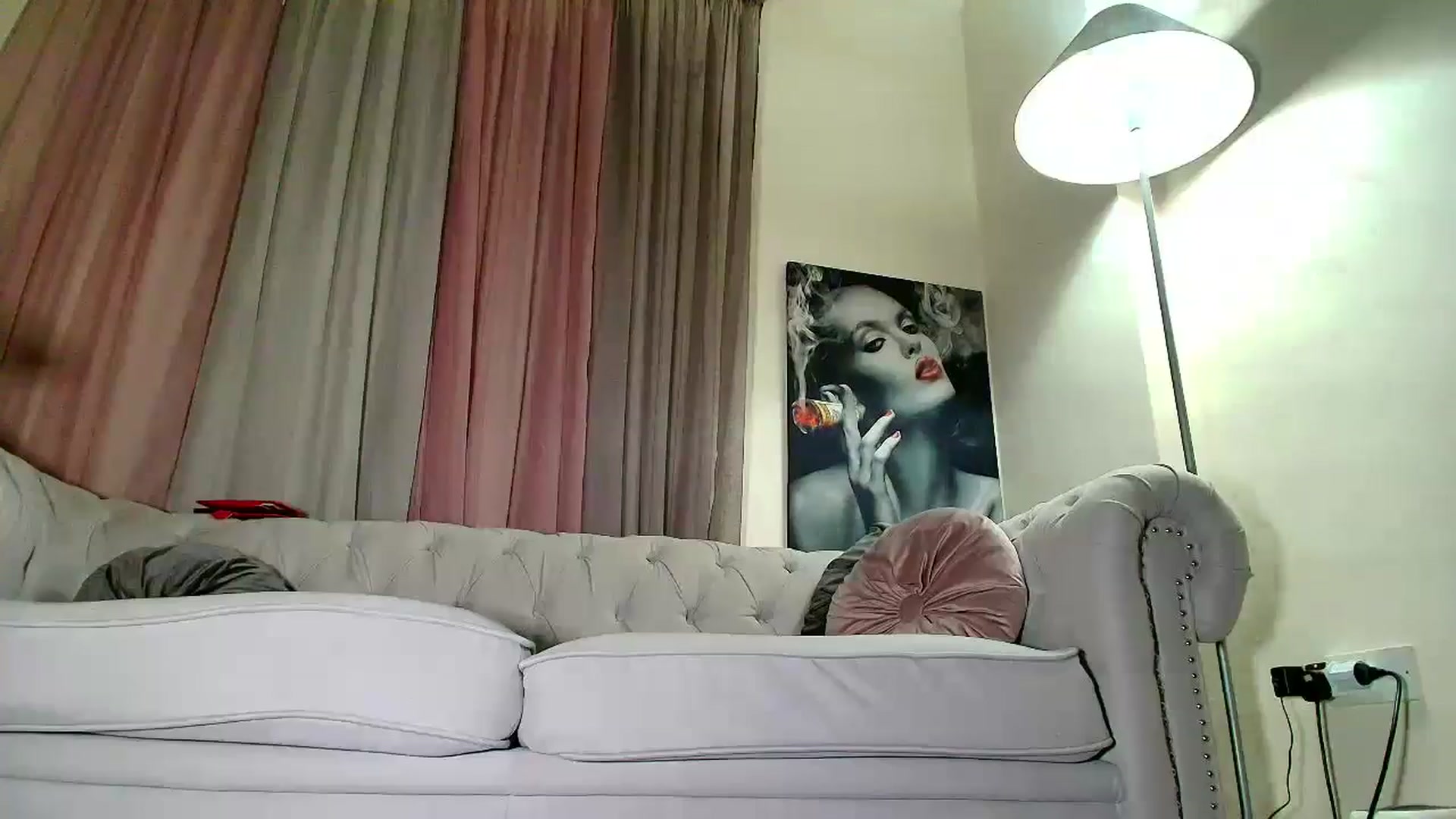 Gallery image thumbnail from Aarte_miss's myfreecams stream on, 11/29/2024, 24:40 image 13 of 20