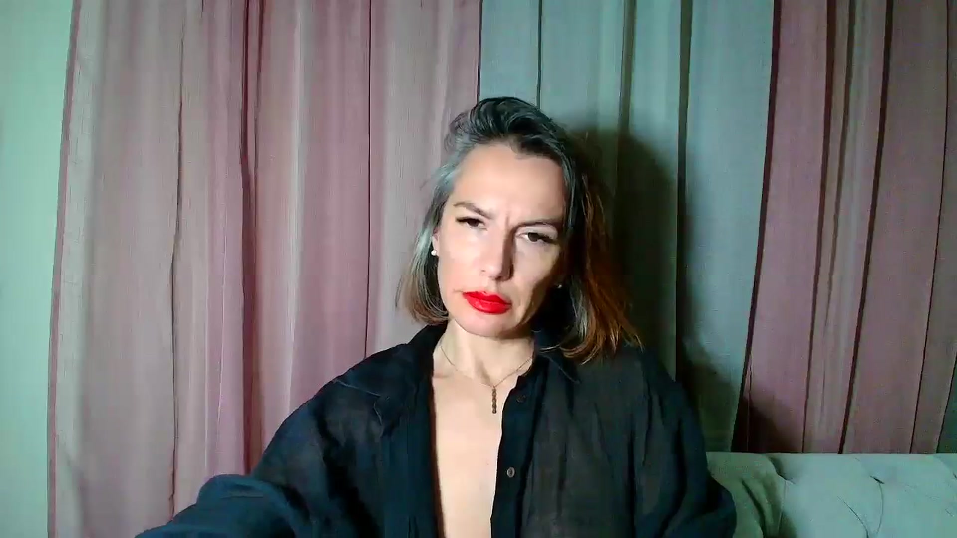 Gallery image thumbnail from Aarte_miss's myfreecams stream on, 11/29/2024, 02:05 image 15 of 20