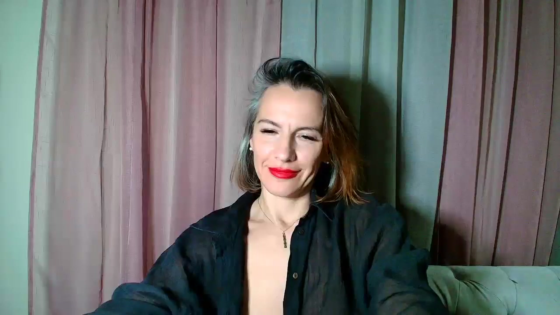 Gallery image thumbnail from Aarte_miss's myfreecams stream on, 11/29/2024, 02:05 image 20 of 20