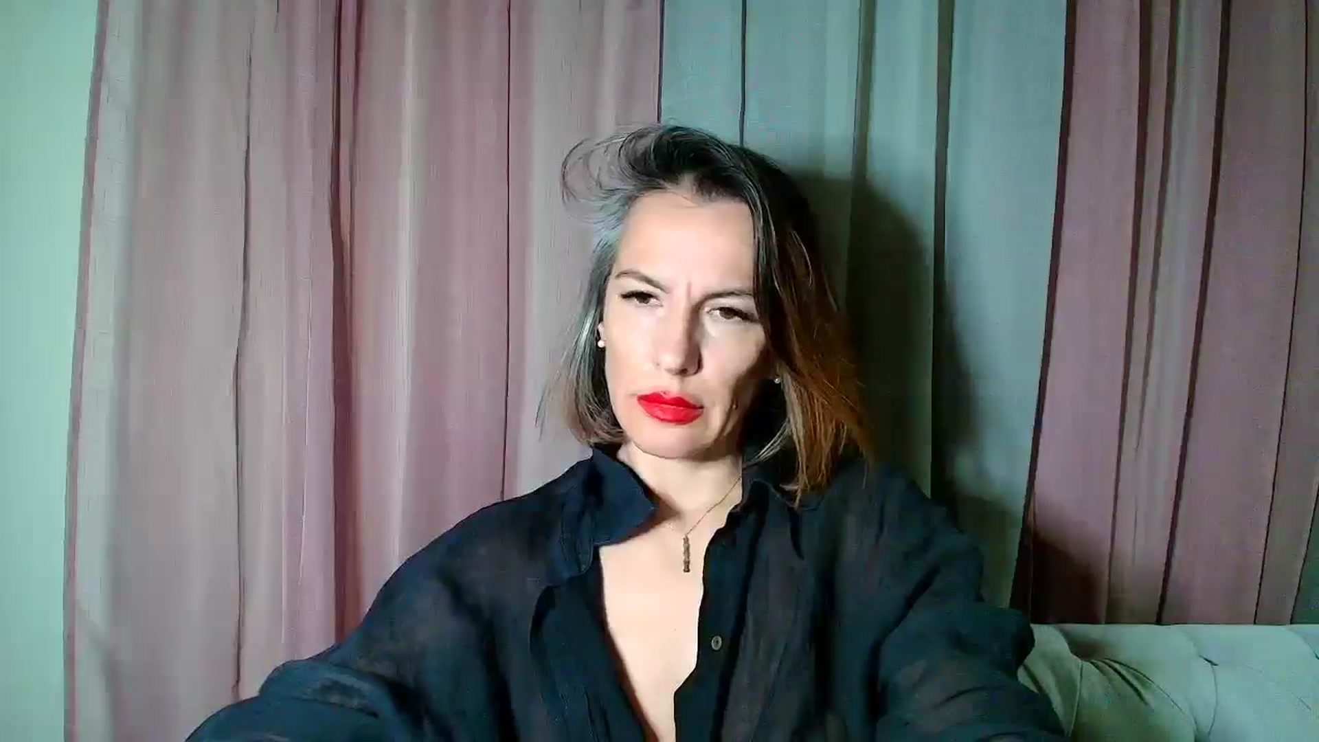Gallery image thumbnail from Aarte_miss's myfreecams stream on, 11/29/2024, 02:05 image 9 of 20