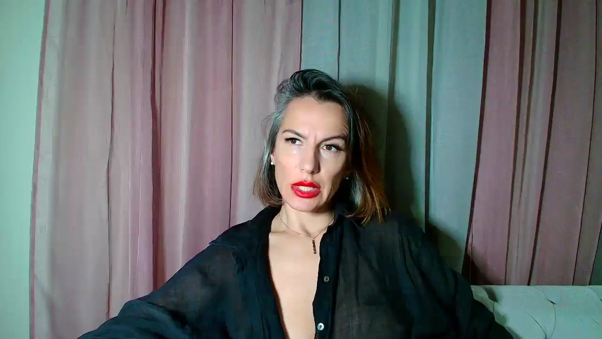 Gallery image thumbnail from Aarte_miss's myfreecams stream on, 11/29/2024, 02:05 image 11 of 20