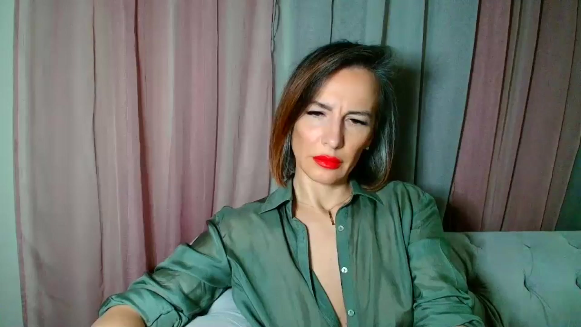 Gallery image thumbnail from Aarte_miss's myfreecams stream on, 12/07/2024, 24:37 image 2 of 20