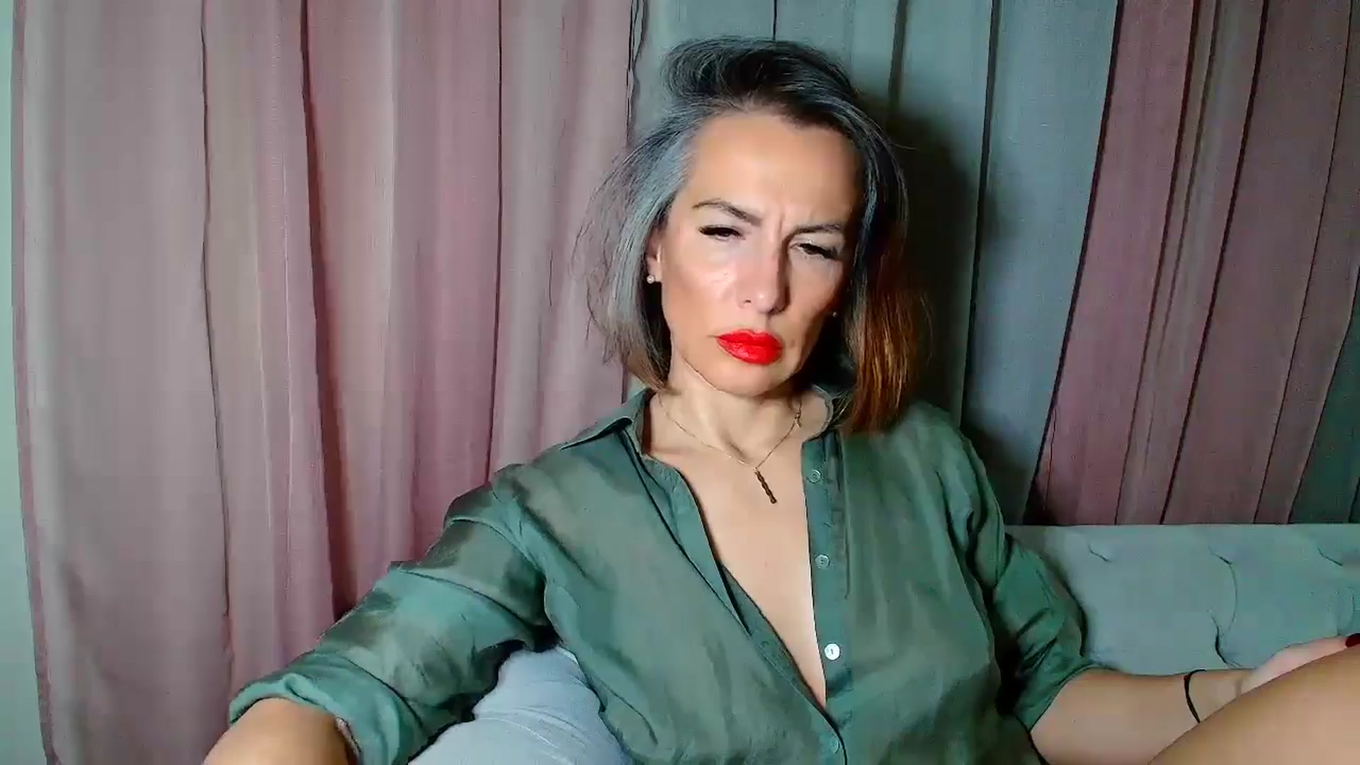 Gallery image thumbnail from Aarte_miss's myfreecams stream on, 12/07/2024, 24:37 image 8 of 20