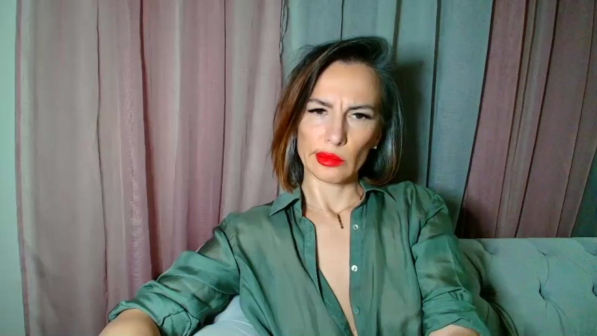 Gallery image thumbnail from Aarte_miss's myfreecams stream on, 12/07/2024, 24:37 image 1 of 20